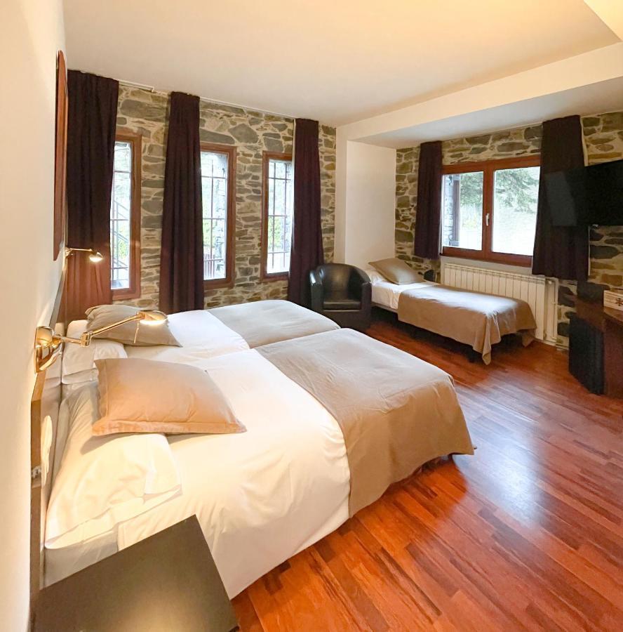 Hotel Amoretes La Molina  Eksteriør bilde