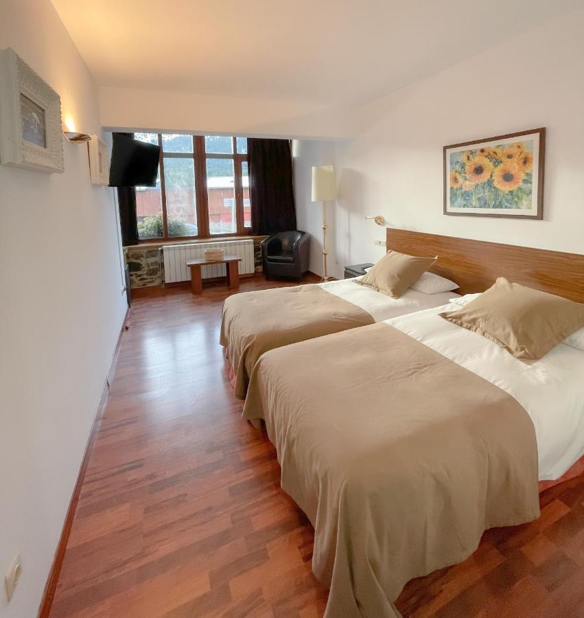 Hotel Amoretes La Molina  Eksteriør bilde
