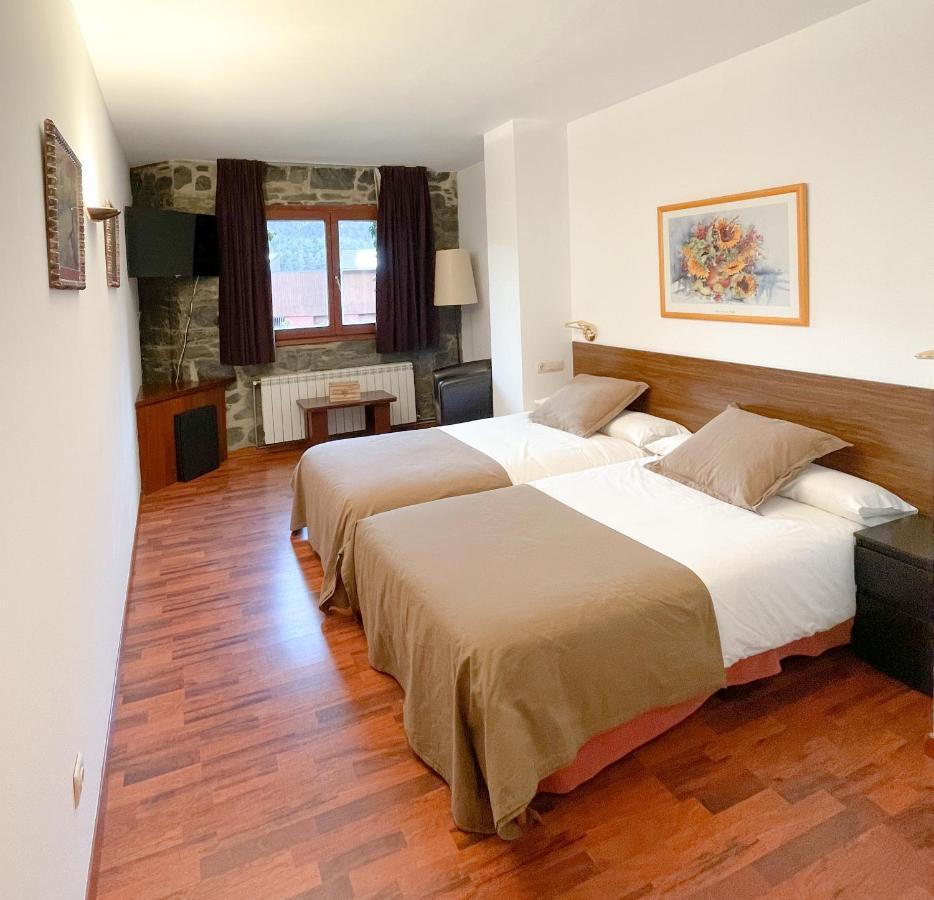 Hotel Amoretes La Molina  Eksteriør bilde