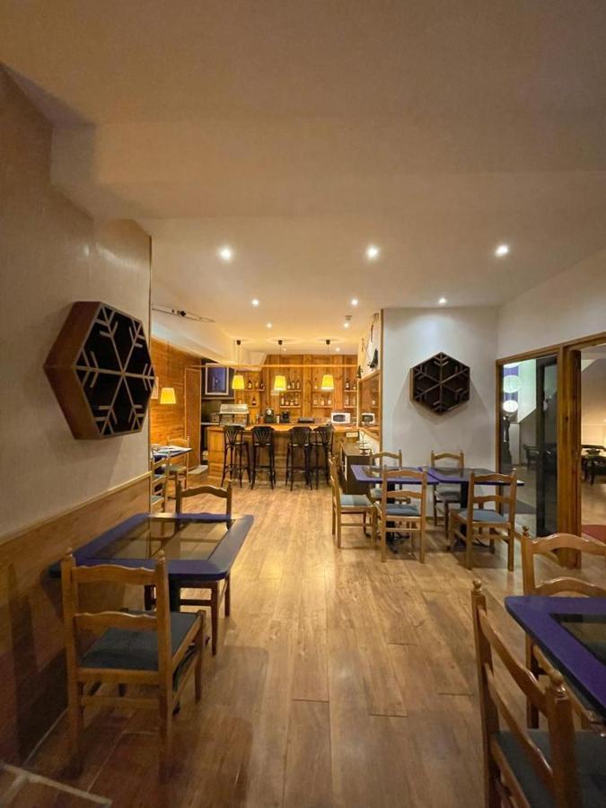 Hotel Amoretes La Molina  Eksteriør bilde