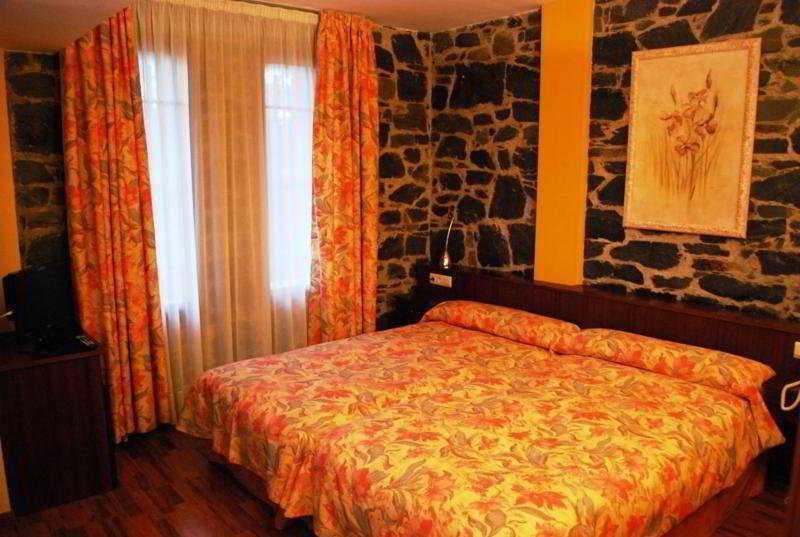 Hotel Amoretes La Molina  Eksteriør bilde