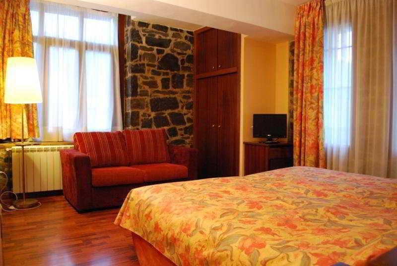 Hotel Amoretes La Molina  Eksteriør bilde